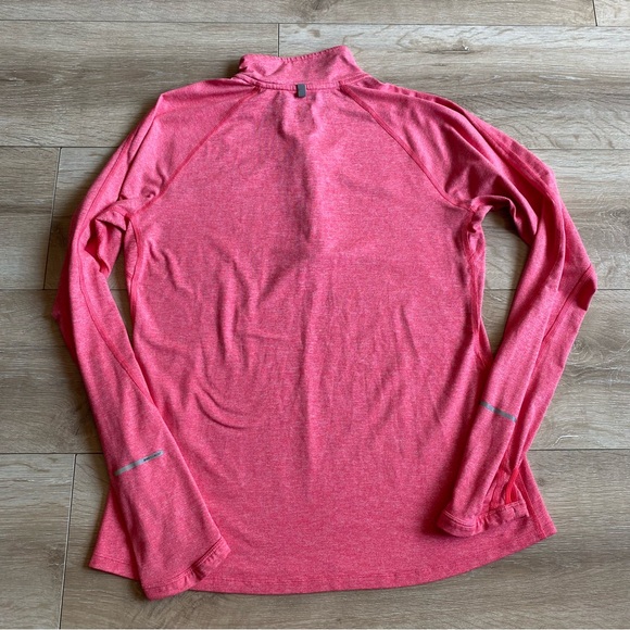 Nike 1/4 zipup sweater & tank top athletic set - Picture 6 of 14